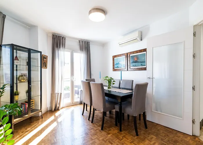 Neptuno Atico, Con Terraza Apartment *
