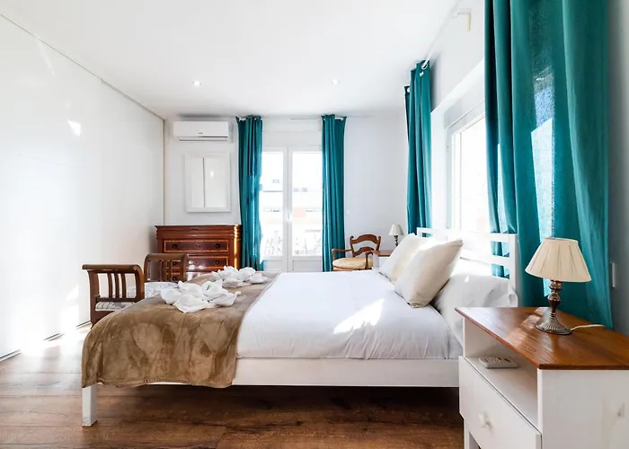 Apartment Neptuno Atico, Con Terraza Granada