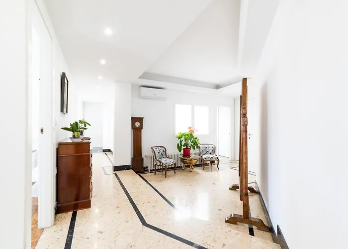 Neptuno Atico, Con Terraza Apartment *