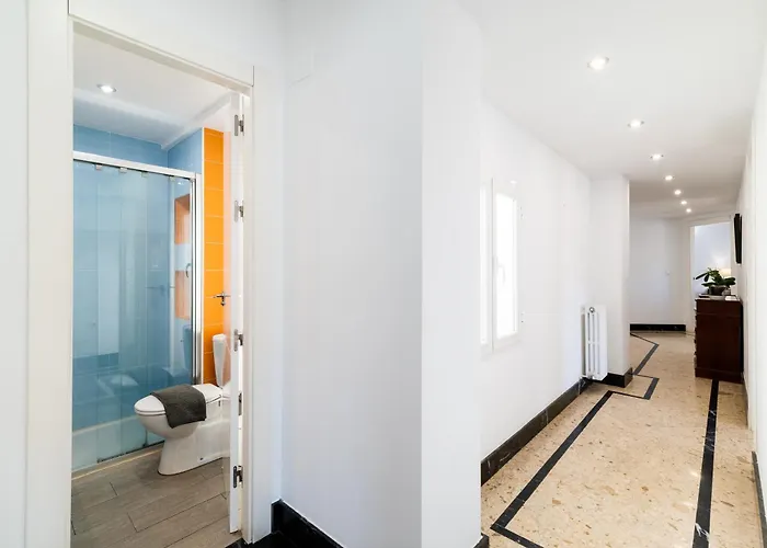 Neptuno Atico, Con Terraza Apartment