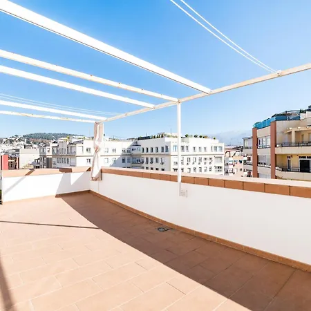 Neptuno Atico, Con Terraza *