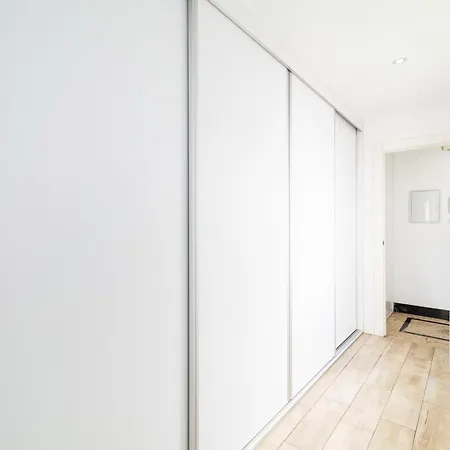 Neptuno Atico, Con Terraza